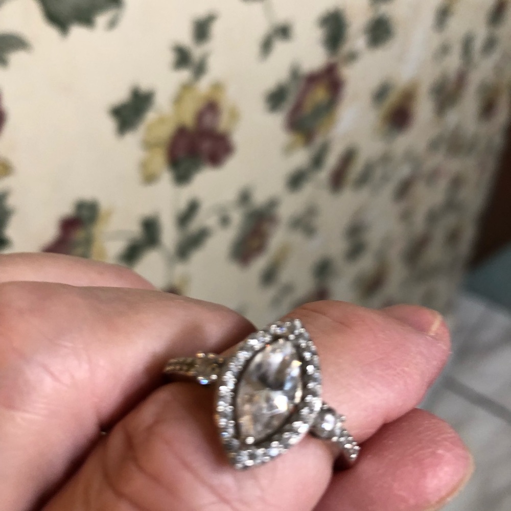 Diamonique 1.85 cttw. Marquise Platinum Plated Halo Ring Sz 10 - Picture 6 of 13